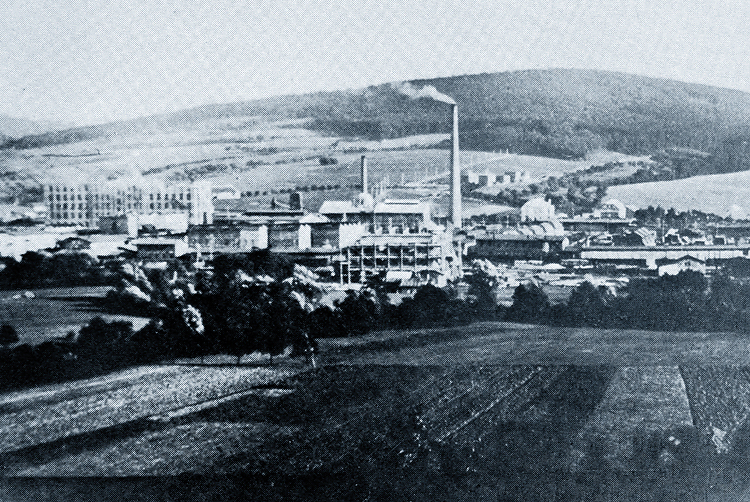 továrna 1919